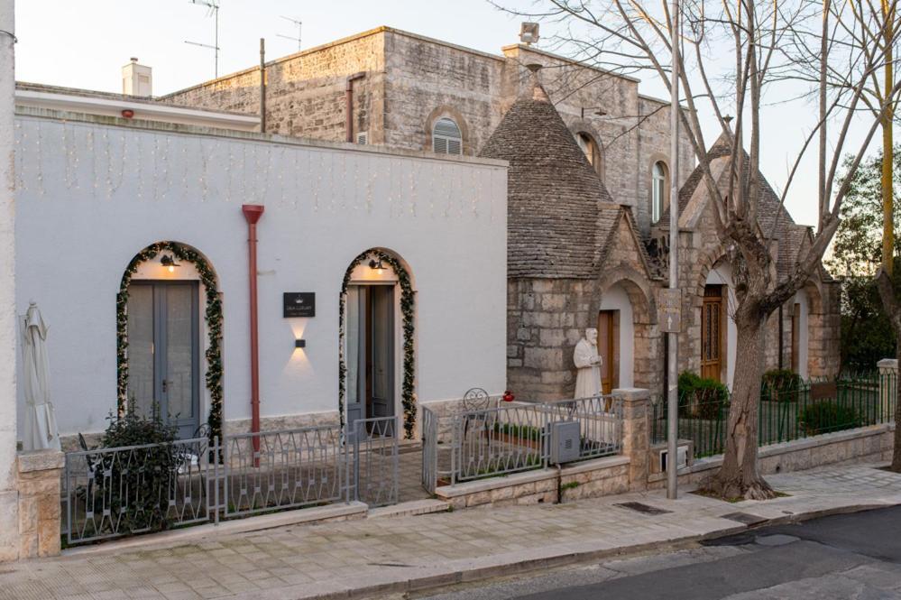 Dea Luxury Casa Vacanze- Zona Chiesa A Trullo - Альберобелло Экстерьер фото