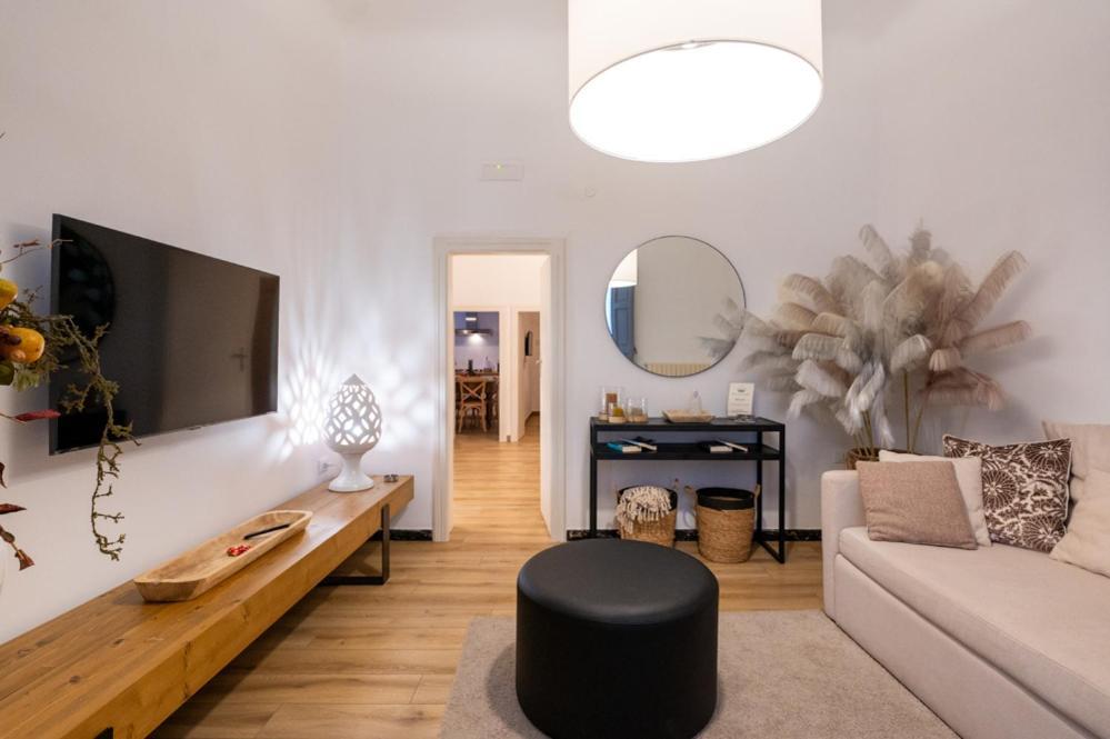 Dea Luxury Casa Vacanze- Zona Chiesa A Trullo - Альберобелло Экстерьер фото
